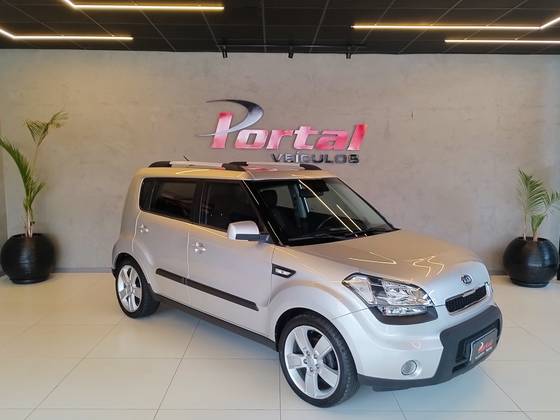 KIA SOUL 1.6 EX 16V FLEX 4P AUTOMÁTICO KIA SOUL 1.6 EX 16V FLEX 4P AUTOMÁTICO